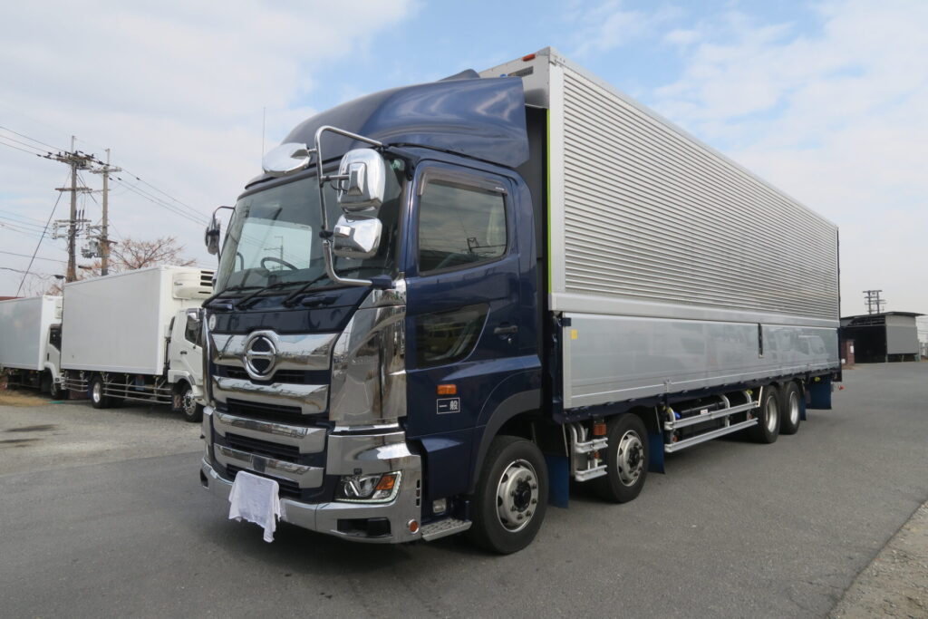 令和1年  4軸  ベットレス  内寸10.0m  車検有