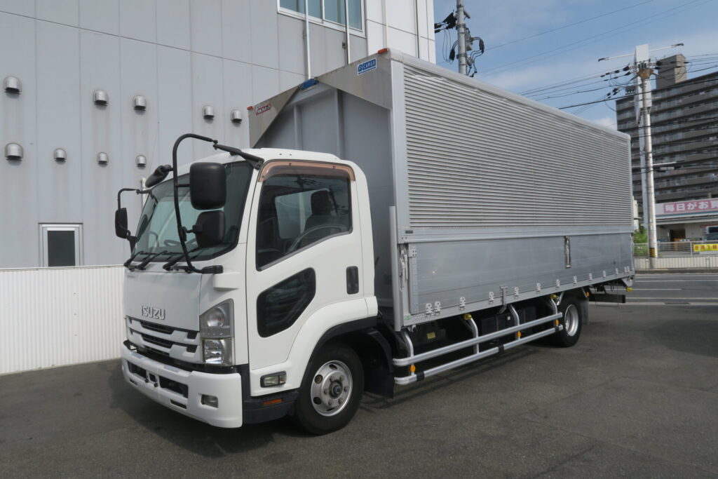 28年  AT車  6.2ワイド